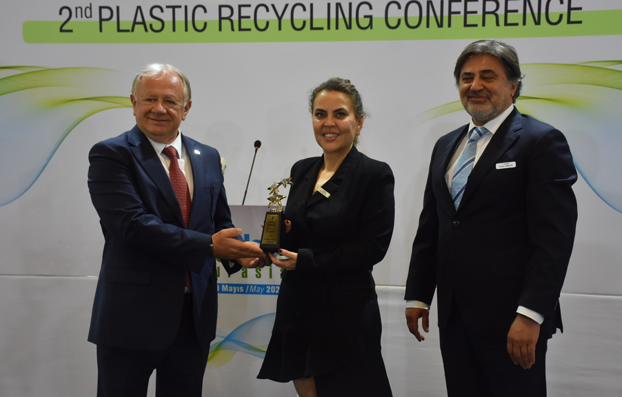 BURPOL’a Plastik Geri Dönüşüm Ödülü… BURPOL’a Plastik Geri Dönüşüm Ödülü…