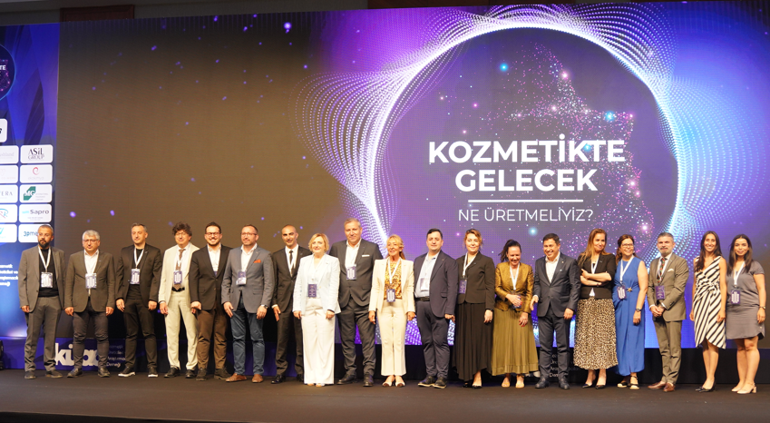 Ne Üretmeliyiz Zirvesi’nde Kozmetik Sektörünün Dönüşümü Konuşuldu